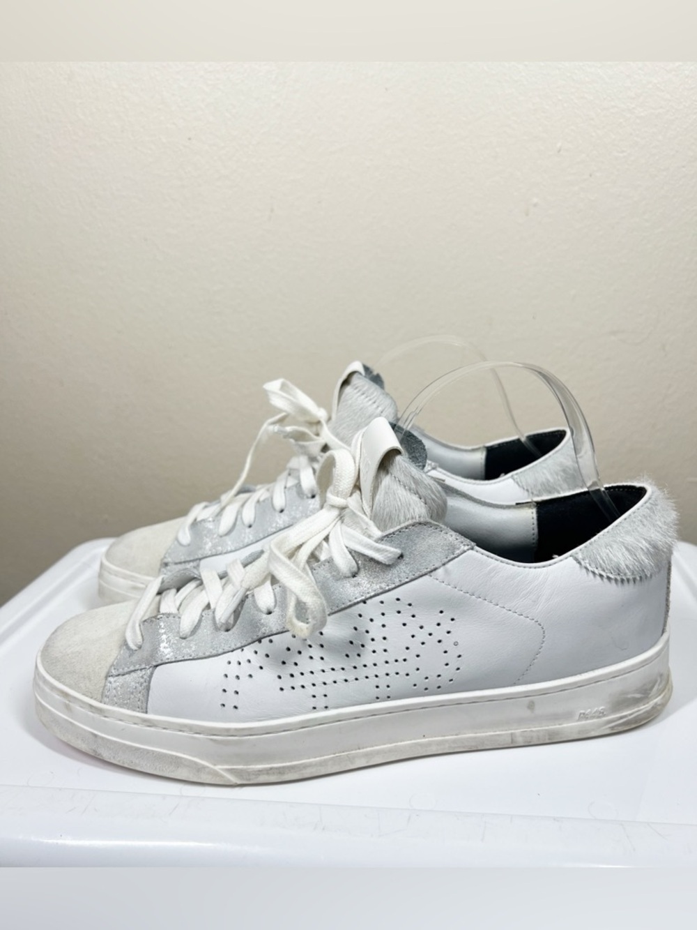 P448 Womens Jack Zebby White Calf Hair Sneakers Casual Metallic Size 40 leather
